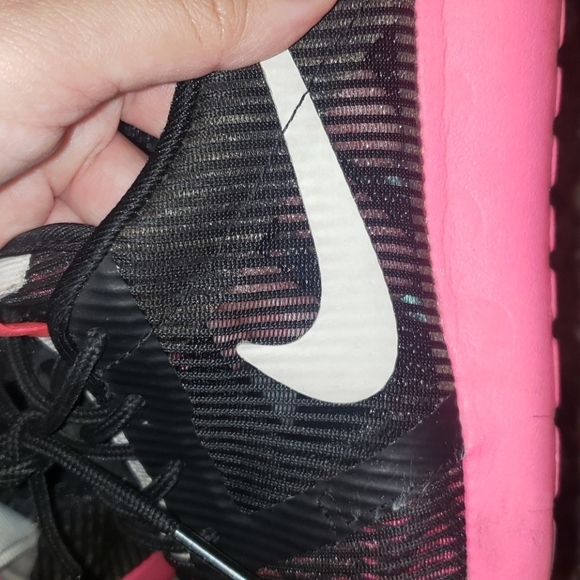 Nike shoes - Picture 6 of 7